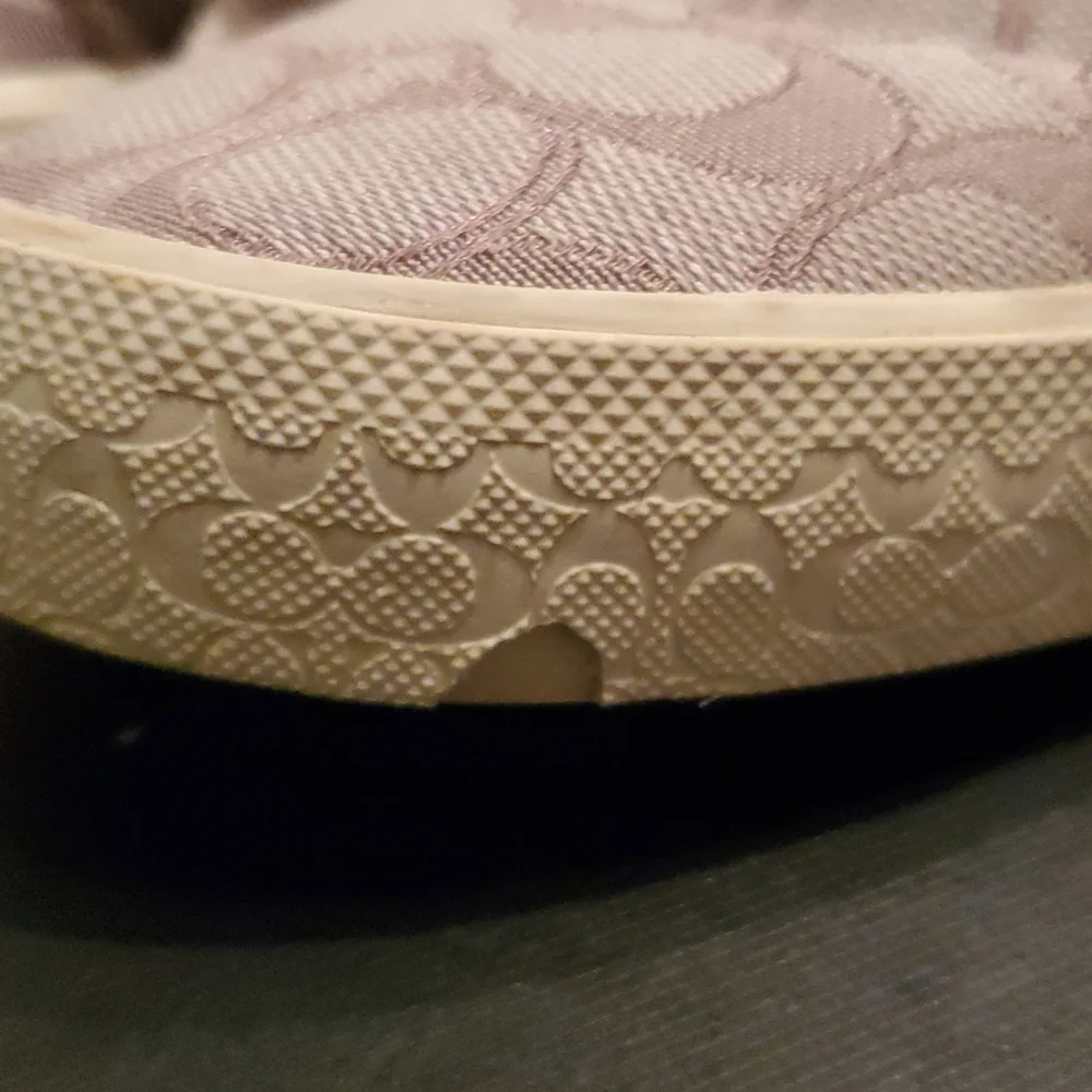 Shoes - Picture 2 of 4